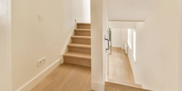 Rehabilitación / Reformas de Casas Sant Esteve de Palautordera · Reformas de Escaleras y Pasillos